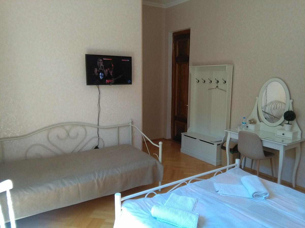 Omsi House Hotel เทลาวี ภายนอก รูปภาพ