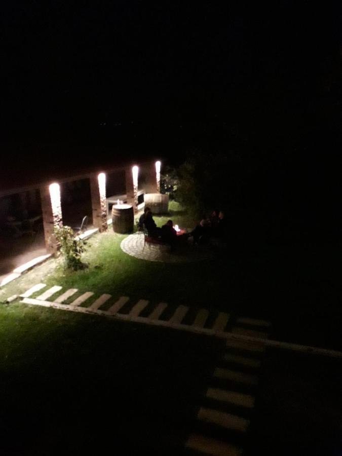 Omsi House Hotel เทลาวี ภายนอก รูปภาพ
